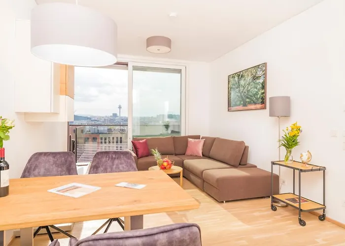 Triiiple Tower Dream With Rooftop-summer-pool Appartement Vienne
