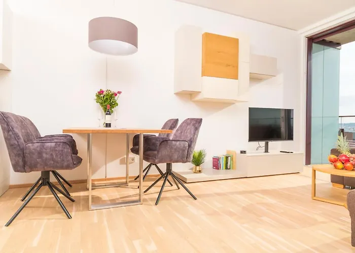Triiiple Tower Dream With Rooftop-summer-pool