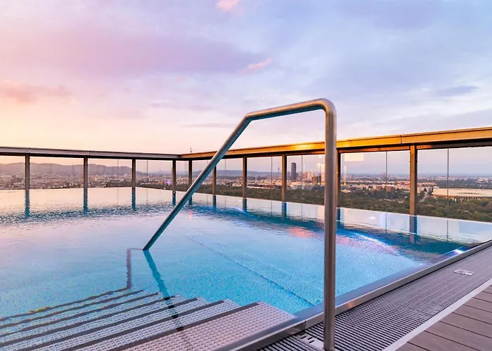 Triiiple Tower Dream With Rooftop-summer-pool